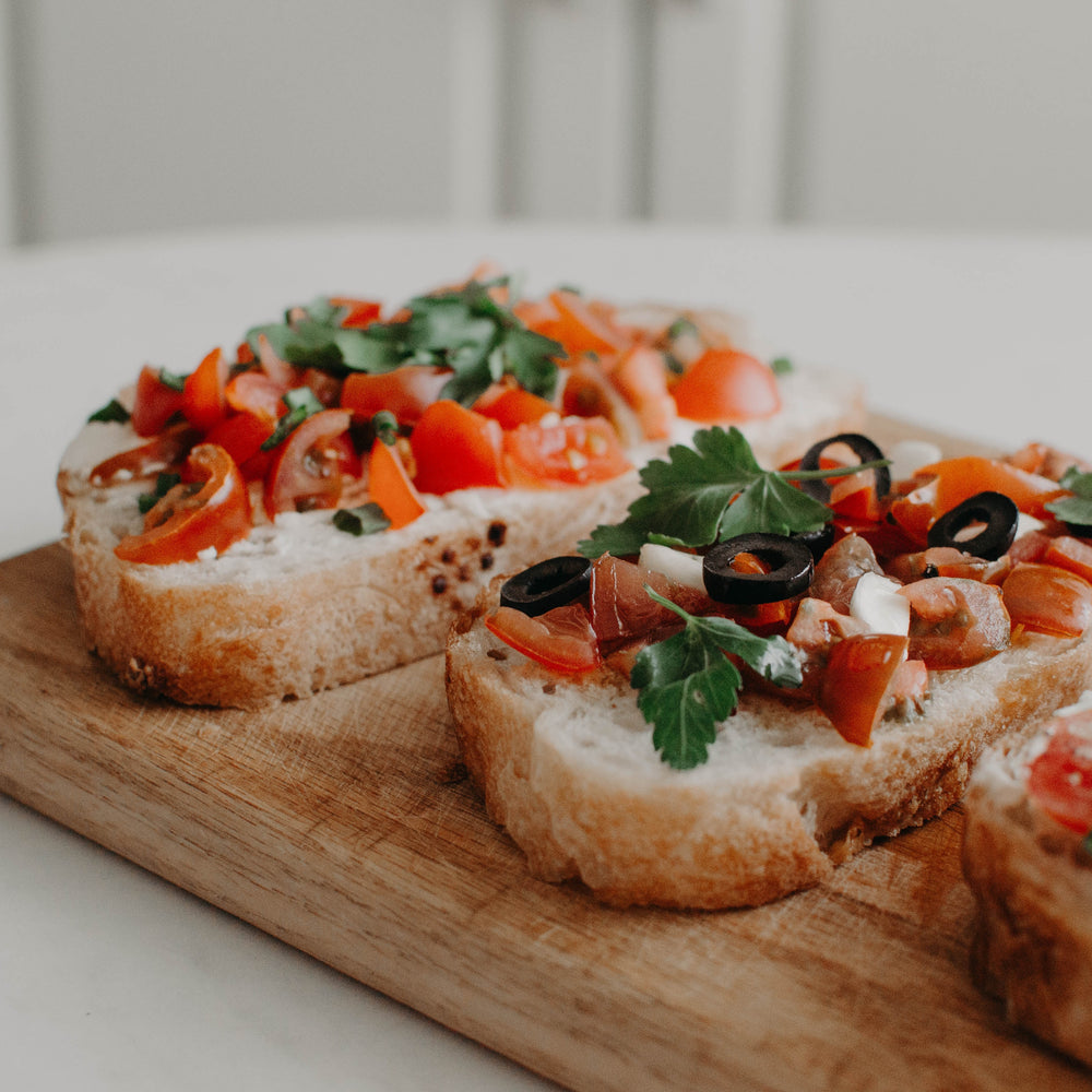 Bucătăria OlivaRico - Bruschette cu Tomate și Mozzarella